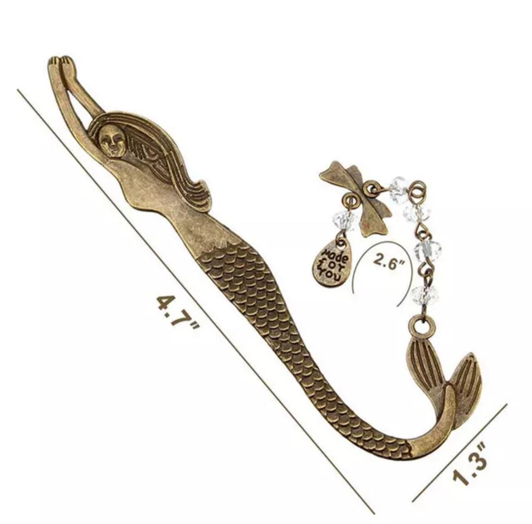 Mermaid Tail Bookmark with measurements - height of 4.7 inches, width of 1.3 inches, and from the tail to the charm is 2.6 inches. Mini Mermaid Tails